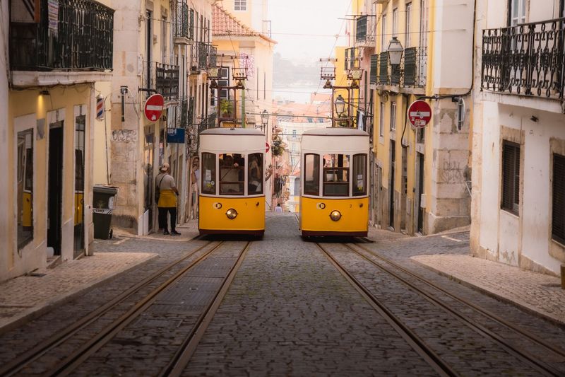 Fall Break Travel 2026: Cheapest Flights from Boston, LA and Chicago to Europe Under $500